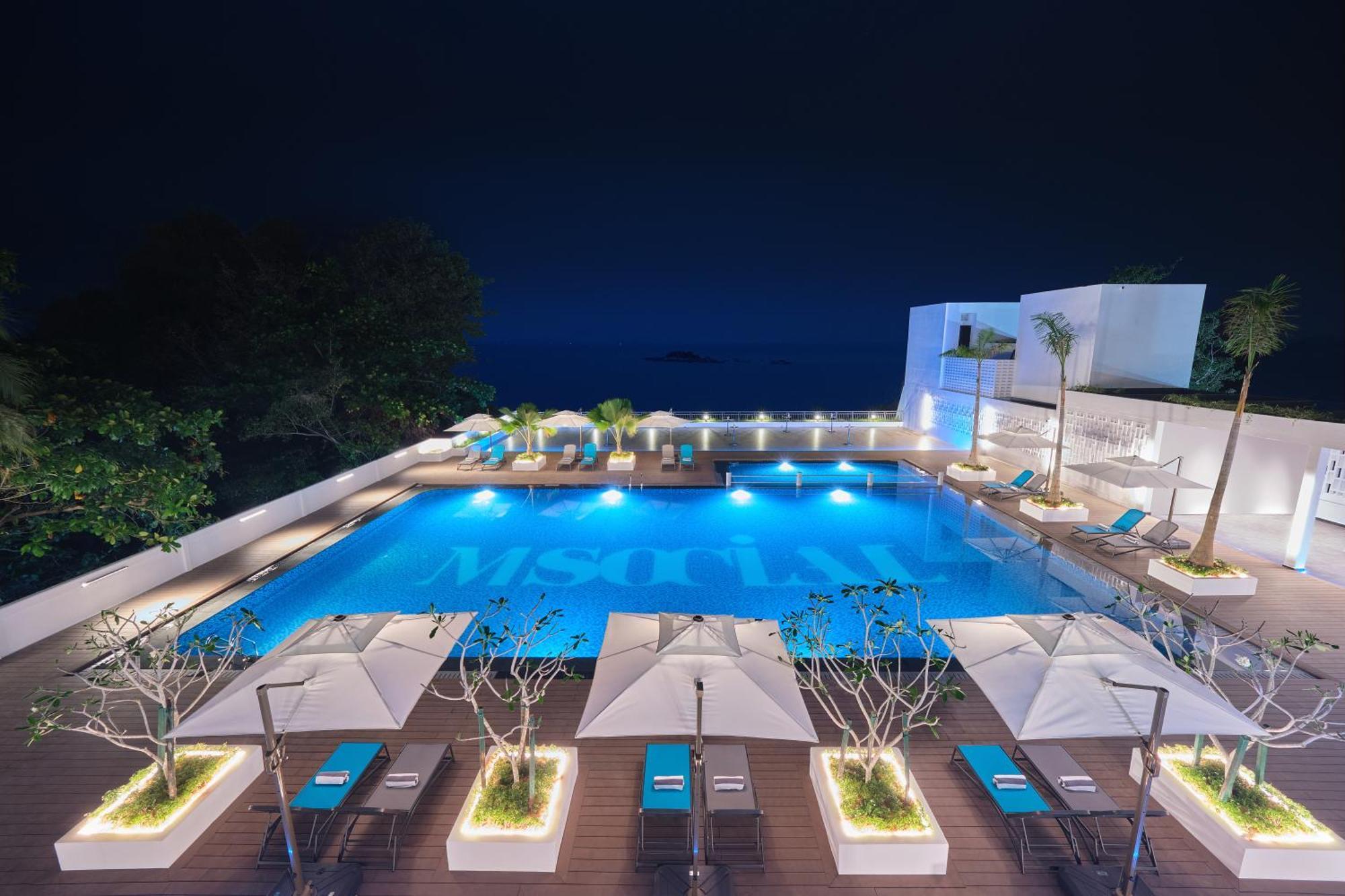 M Social Resort Penang Танджунг Бунга Екстериор снимка